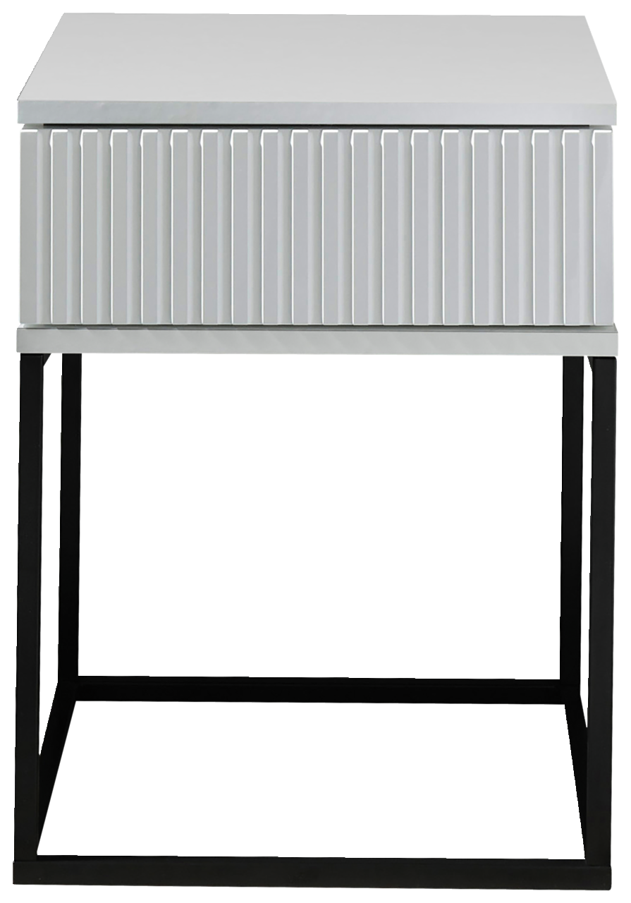 Moderne Nachtkommode mit geriffelter Front und schwarzem Metallgestell, Frontalansicht.