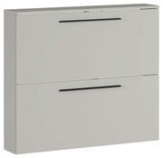 Moderner Schuhschrank der Serie UBBE von Germania mit zwei Klappen und schwarzen Griffen, seitliche Perspektive.