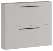 Moderner Schuhschrank der Serie UBBE von Germania mit zwei Klappen und schwarzen Griffen, seitliche Perspektive.
