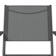 Vorderansicht eines modernen, dunkelgrauen Stapelsessels mit schlichtem Design.