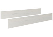 Zwei weiße Holzpaneele mit Maserung, seitliche Perspektive