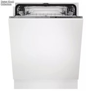 Einbaugeschirrspüler in der Frontalansicht mit geöffneter Tür, Dieter Knoll Collection