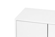 Weißes Sideboard aus der Perspektive von oben links