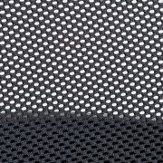 Nahaufnahme eines Netzgewebes, perspektivisch von oben betrachtet, verwendet für einen Drehstuhl.