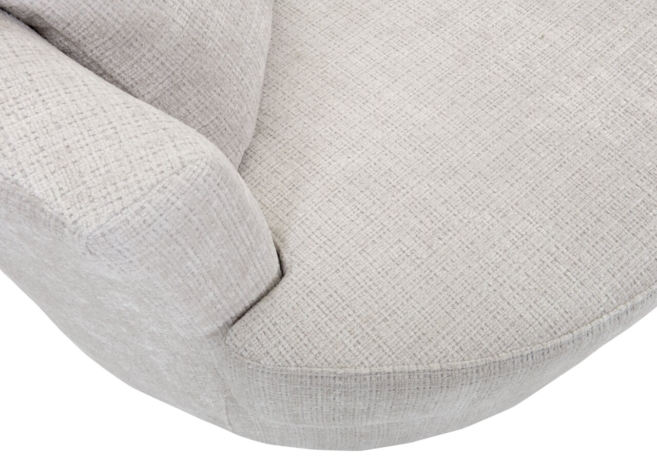 Nahaufnahme eines Sessels mit hellgrauem, strukturiertem Stoffbezug, von oben betrachtet.