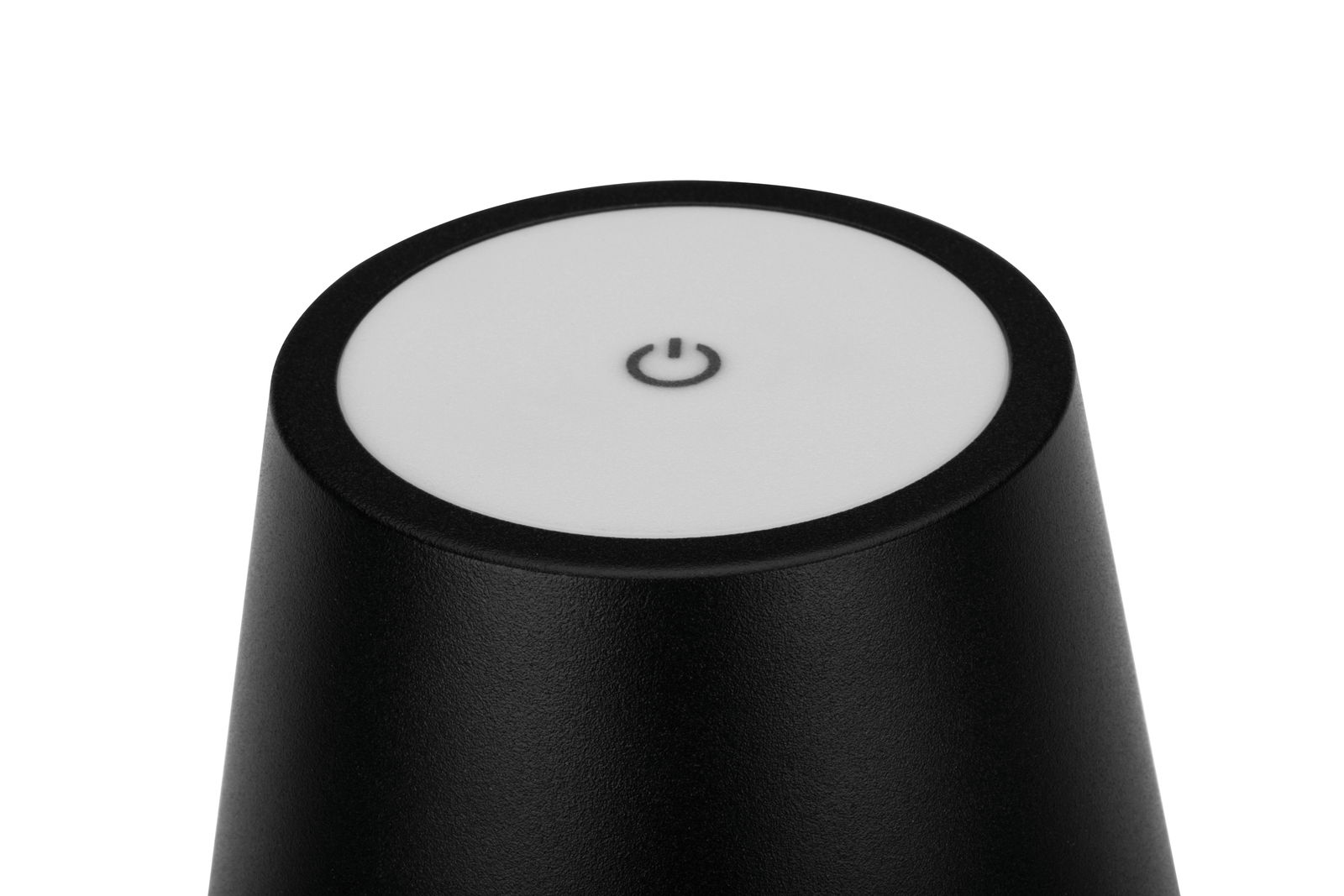 Nahaufnahme einer schwarzen Akku-Tischleuchte mit einem weißen, runden Ein-/Ausschalter auf der Oberseite.