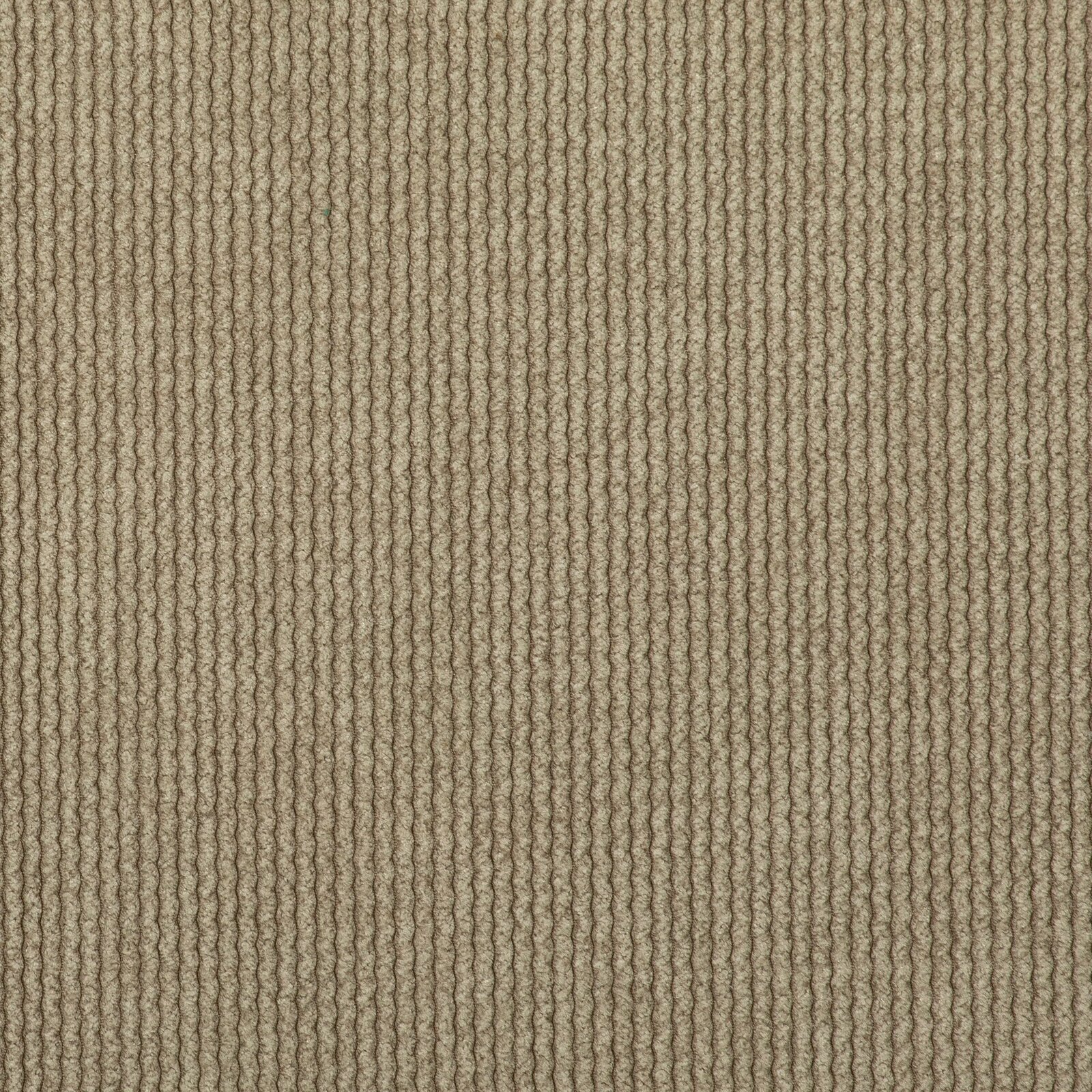 Novel Armlehnstuhl LAILA Nahaufnahme eines strukturierten, beige-braunen Stoffes mit vertikalen Linien.