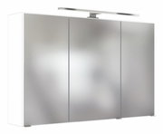 Moderner Spiegelschrank mit drei Türen und integrierter Beleuchtung, seitliche Perspektive