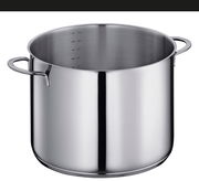 Edelstahl-Suppentopf CAPRI, 28 cm, mit seitlichen Griffen, aus der Perspektive leicht von oben betrachtet.