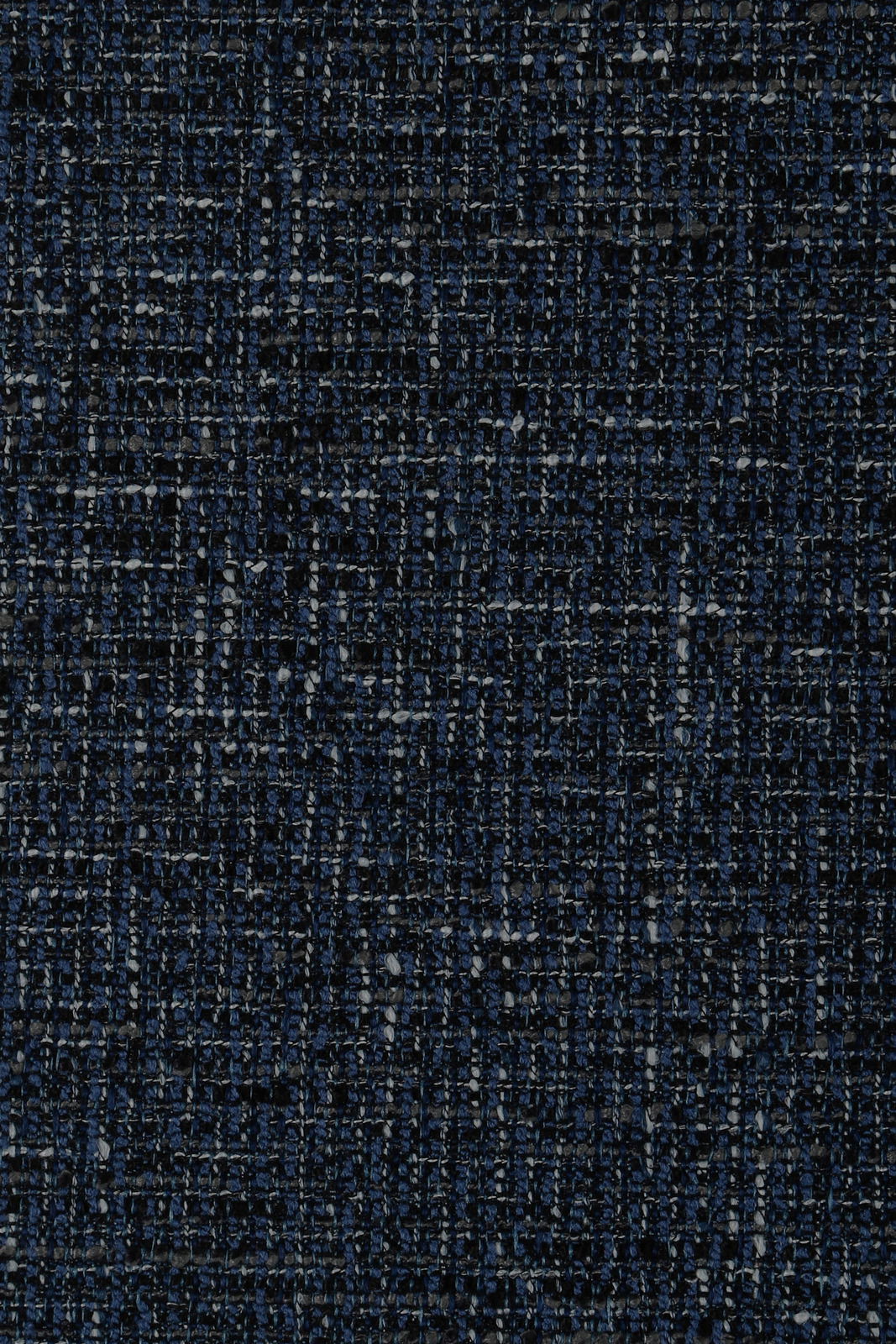 Nahaufnahme eines dunkelblauen Stoffmusters mit strukturierter Webart