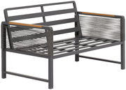 Zweisitzige Sitzbank aus Metall mit seitlichen Seilakzenten, seitliche Perspektive