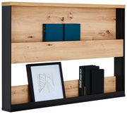 Hängeregal aus Holz und Metall mit zwei Regalböden, darauf Bücher und ein gerahmtes Bild, seitliche Perspektive