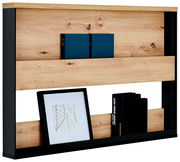 Hängeregal aus Holz und Metall mit zwei Regalböden, darauf Bücher und ein gerahmtes Bild, seitliche Perspektive