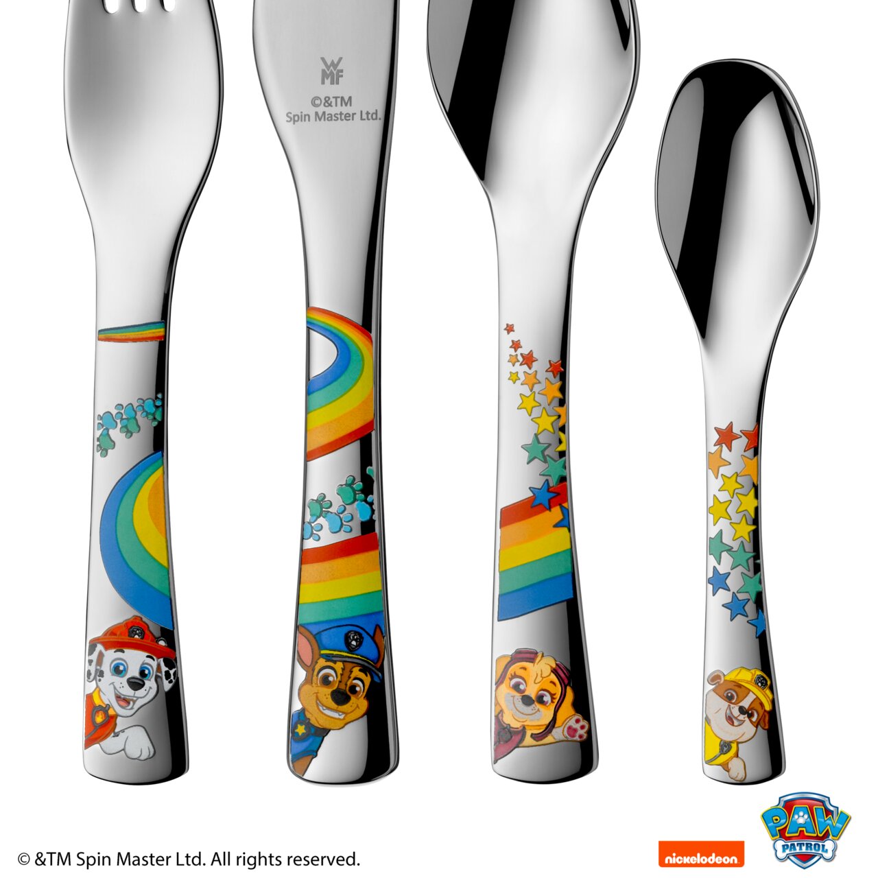 Kinderset met vier roestvrijstalen bestekdelen, versierd met kleurrijke regenbogen en Paw Patrol-figuren. Vooraanzicht.