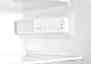 Weißes Bedienfeld/Steuerungseinheit mit Tasten und LED-Anzeige (Smart, Super, Mode, Stufen 1–5) an der Innenwand eines Kühlschranks, Frontalansicht leicht von links.