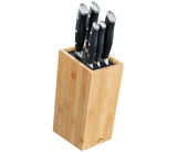 Messerblock aus Holz mit sechs schwarzen Messern, seitliche Perspektive