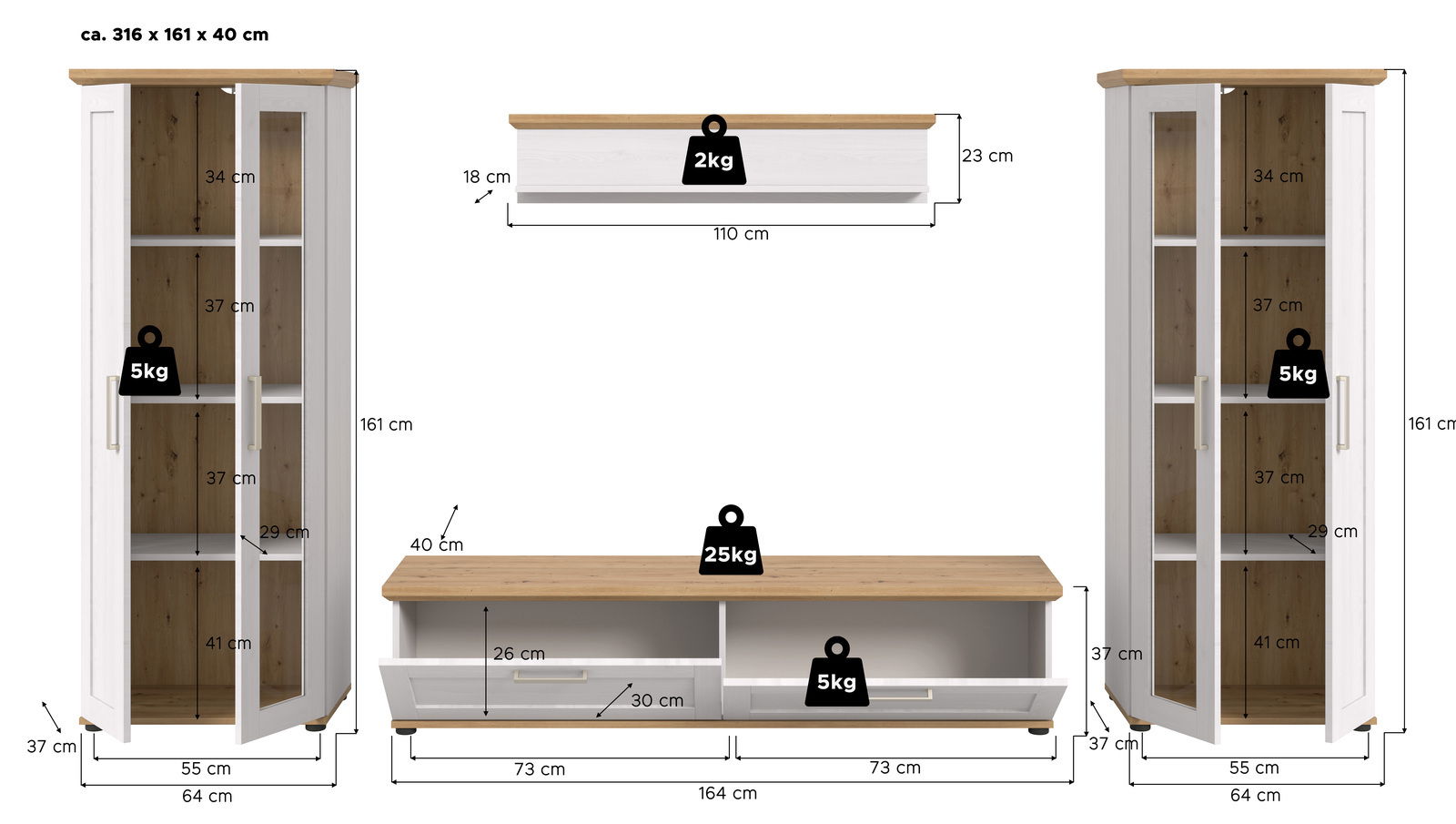 Wohnkombination bestehend aus zwei hohen Vitrinenschränken, einem TV-Board und einem Wandregal, in Frontansicht. Die Schränke und das Regal sind weiß mit Holzelementen, die Vitrinen haben Glastüren.