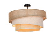 Plafondlamp met drie gelaagde ronde stoffen kappen in natuurlijke beige tinten en zwarte plafondbevestiging, gezien van voren in licht onderaanzicht