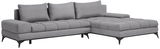 Graues Ecksofa mit Ottomane, moderne Metallfüße, Perspektive von vorne links