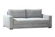 Graues Querschläfer-Sofa mit geraden Linien und zwei Rückenkissen, Vorderansicht