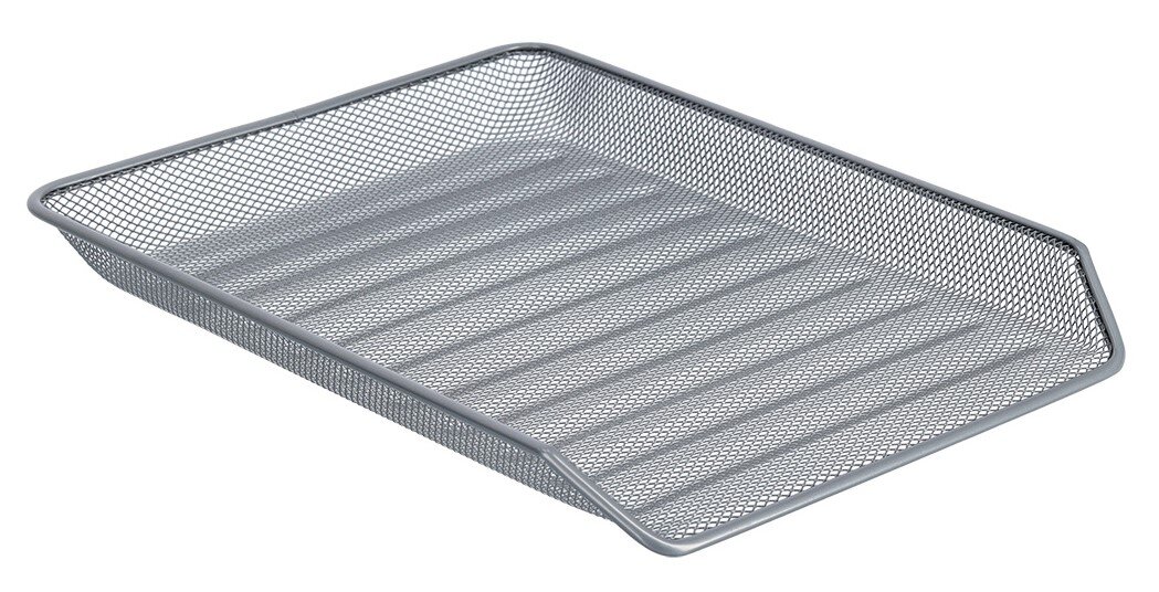 Silberne Dokumentenablage aus Metallgitter, schräg von oben fotografiert