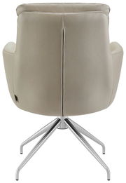 Rückansicht eines modernen Armlehnstuhls mit Metallgestell und beigem Polster.