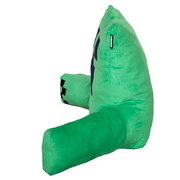 Grünes, samtiges Gaming-Kissen mit Rückenlehne und zwei Armstützen, seitliche Ansicht in leichter Schrägperspektive vor weißem Hintergrund