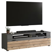 Frontale Ansicht eines modernen Lowboards mit Holz- und Grautönen, dekoriert mit Pflanzen und Elektronikgeräten.