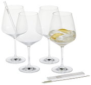 Vier elegante gin-tonicglazen met lange steel, glazen rietjes en reinigingsborsteltje, schuin van voren afgebeeld; één glas is gevuld met ijs en citroen.