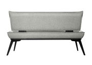 Graue Bank mit schwarzem Gestell, Vorderansicht