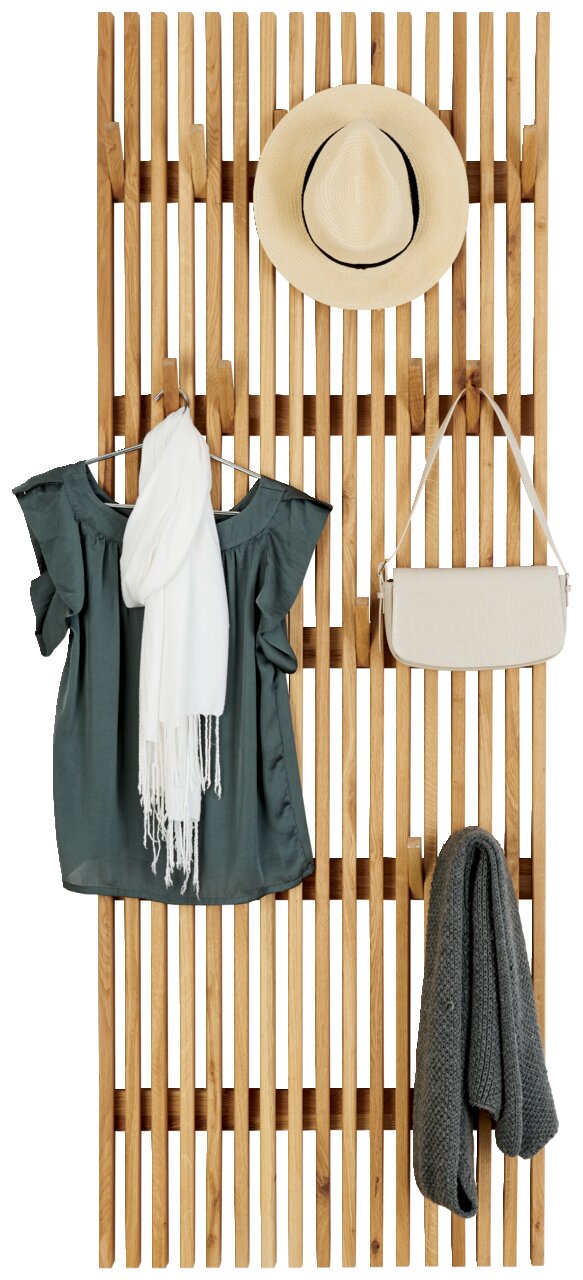 Holz-Garderobenpaneel mit Hut, Schal, Bluse, Handtasche und Strickjacke, frontale Ansicht