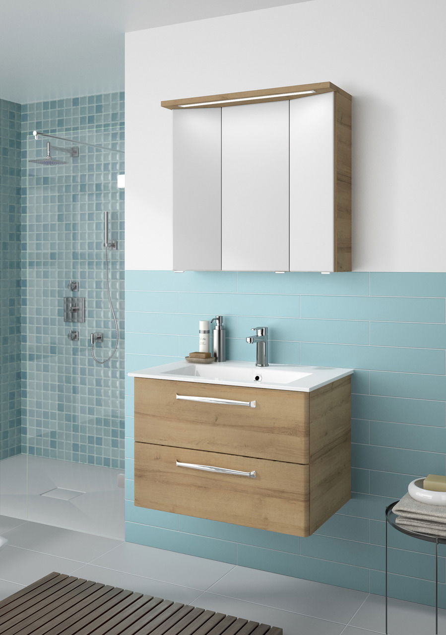 Moderner Badblock mit Holzoptik und weißem Waschbecken, frontal betrachtet