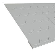 Graues Dachschindel-Set aus Metall in Nahaufnahme, perspektivisch von oben links fotografiert.