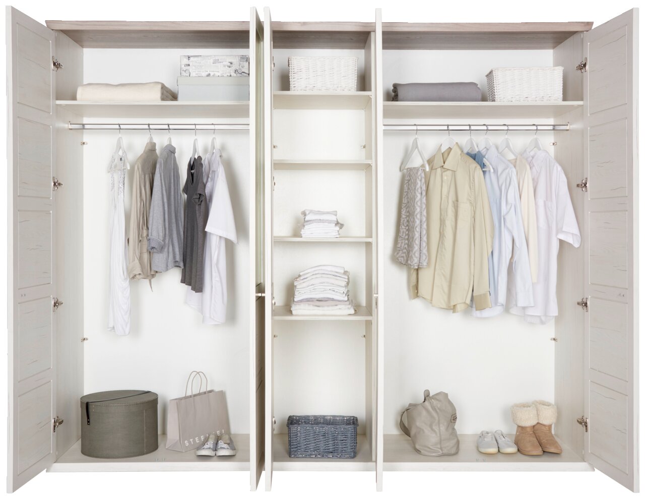 Offener 5-türiger Drehtürenschrank CAMRON mit Kleidung, Regalen und Aufbewahrungskörben, Frontalansicht