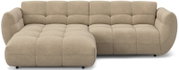 Beige Ecksofa mit abgerundeten Ecken, Vorderansicht