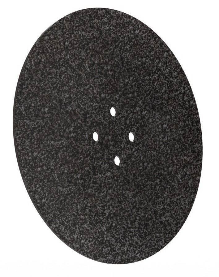 Runde, dunkelgraue Dekorplatte mit vier Löchern in der Mitte, Ansicht von schräg oben.