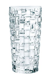 Ein Longdrinkglas mit einem eleganten, geflochtenen Design aus klarem Glas, frontal abgebildet.