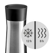 Impulse Isolierbecher 0,35l in Edelstahloptik mit schwarzem Deckel, hält Getränke 12 Stunden kalt und 8 Stunden warm, seitliche Ansicht