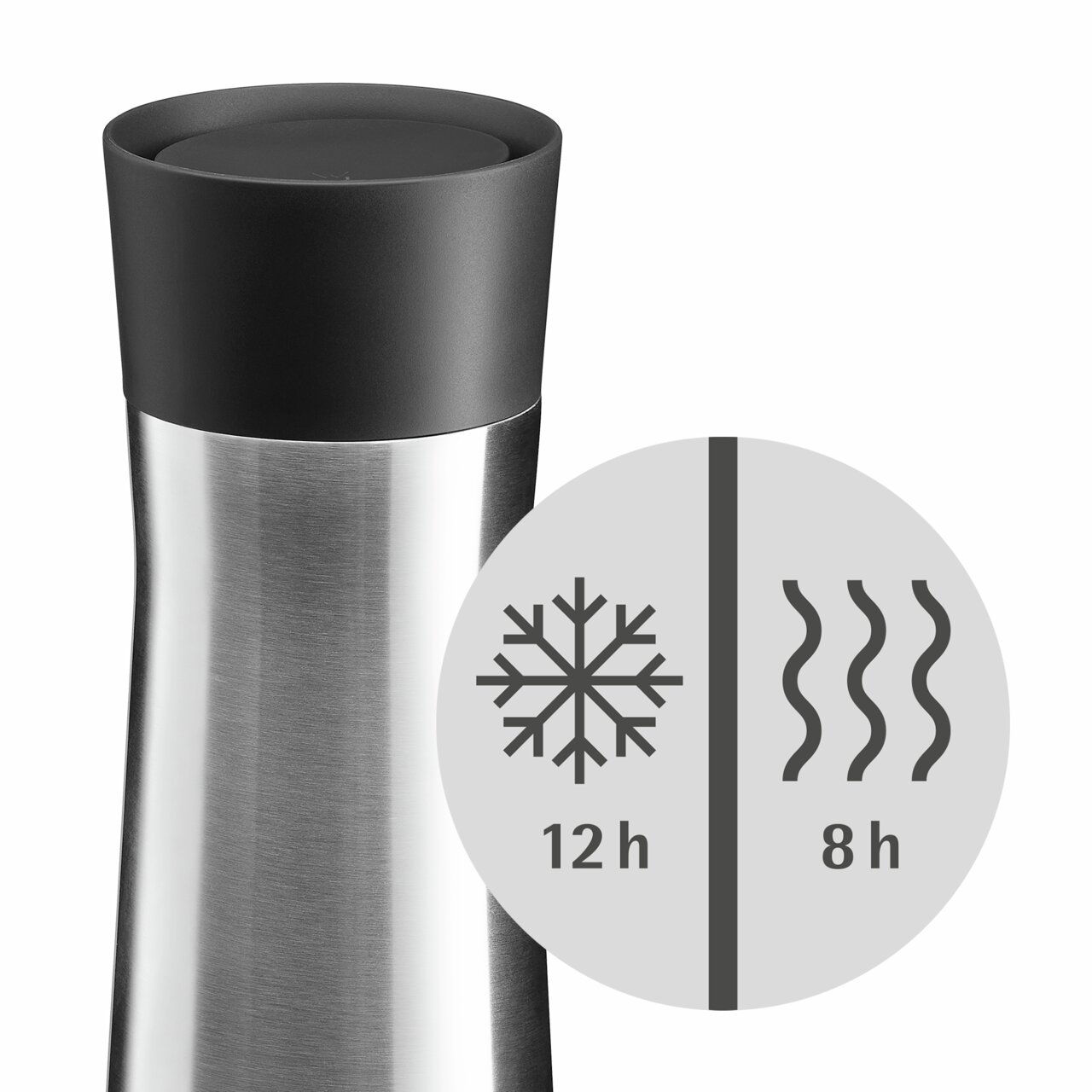 Impulse Isolierbecher 0,35l in Edelstahloptik mit schwarzem Deckel, hält Getränke 12 Stunden kalt und 8 Stunden warm, seitliche Ansicht