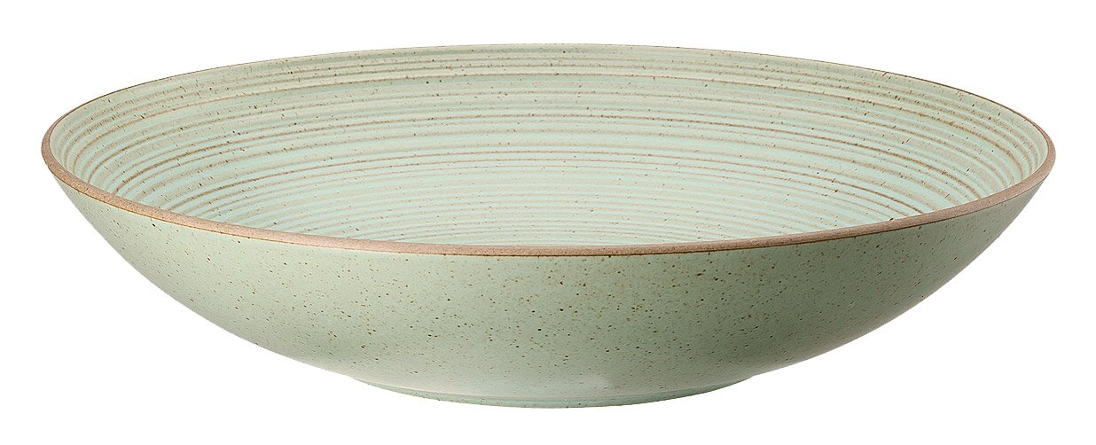 Tiefer Teller mit einem Durchmesser von 28 cm in einer seitlichen Perspektive, mit einem dezenten, grünlichen Farbton und feiner Linienstruktur.