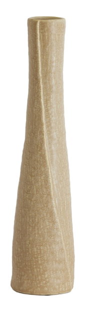 Beige vaas in staand formaat met een gestructureerd oppervlak, gefotografeerd vanuit een zijdelingse hoek.