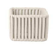 Rechteckiger Badkorb Zovo S in natürlicher Farbe, aus geflochtenem Material, frontal fotografiert.