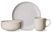 Frontalansicht eines 3-teiligen Frühstückssets Laredo in Beige, bestehend aus einem Teller, einer Schale und einer Tasse.