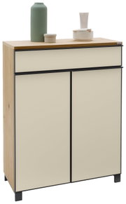 Moderne houten schoenenkast met crèmekleurige deuren en een zwart frame, versierd met vazen en schalen, zijaanzicht
