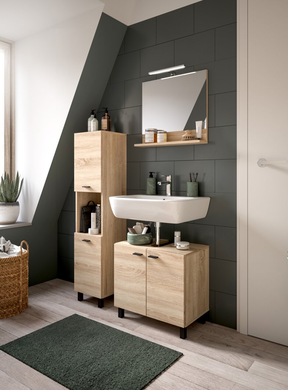 Moderner Badschrank aus hellem Holz mit Waschbecken und Spiegel, seitliche Perspektive