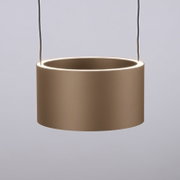 Moderne LED-Pendelleuchte in zylindrischer Form, seitliche Perspektive