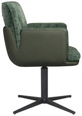 Seitenansicht eines grünen Armlehnstuhls mit drehbarem schwarzen Metallfuß, Modell ELLY.