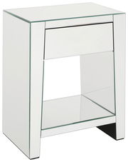 Moderne Nachtkommode mit Spiegeloberfläche, perspektivisch von vorne links fotografiert.