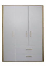 Moderner Kleiderschrank mit drei Türen und zwei Schubladen, in Frontalansicht. Der Schrank hat eine helle Holzoptik mit grauen Fronten.