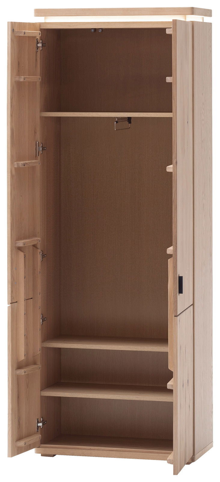 Offener Garderobenschrank aus Holz mit mehreren Regalböden, frontal betrachtet.